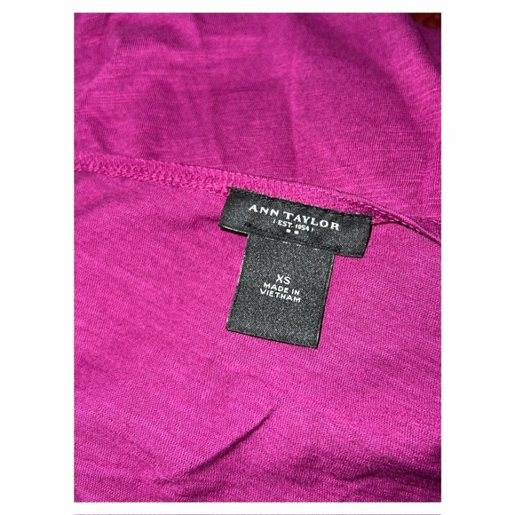 Ann Taylor Sleeveless Blouse - Picture 3 of 3